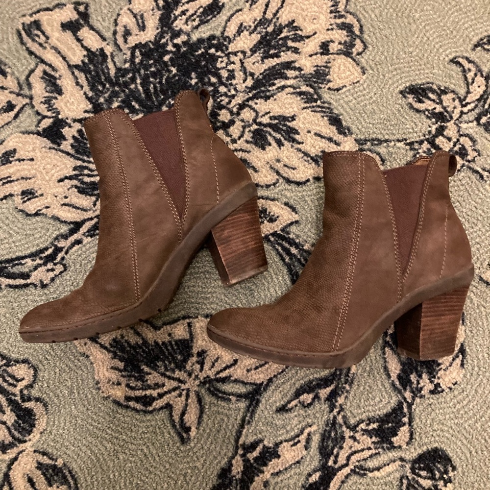 BareTraps Brown Ankle Boots